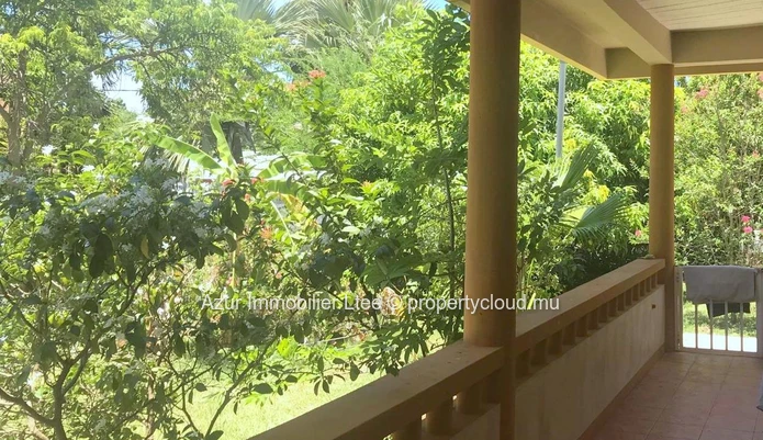 BAIE DU TOMBEAU : 6-bedroom house
