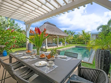 4 Bedroom Villa