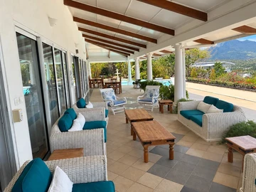 5 Bedroom Villa