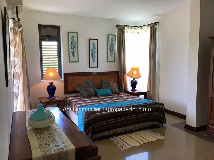 Beautiful 3 beds house with pool,garden not far from the beach in Calodyne