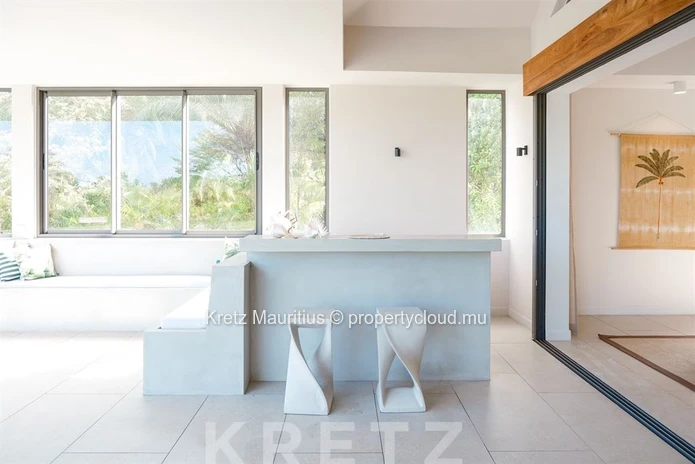 Entre réserve naturelle et golf : une villa contemporaine d'exception