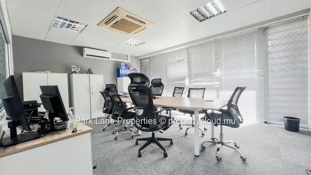 Espace de bureau premium au cœur du centre d’affaires d’Ebène