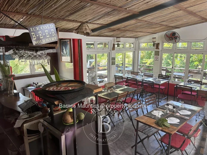 MAHEBOURG - Fonds de Commerce et Batiment - 934 m²