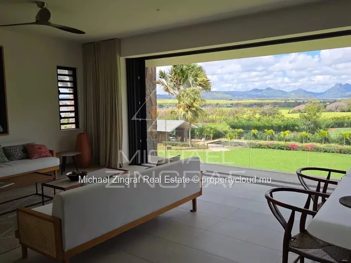 Contemporary 4 bedrooms Apartment – Belle Vue
