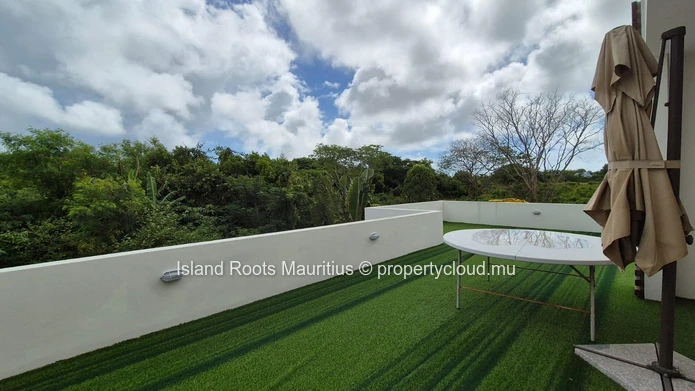 Charming villa to rent in the heart of Forêt Daruty