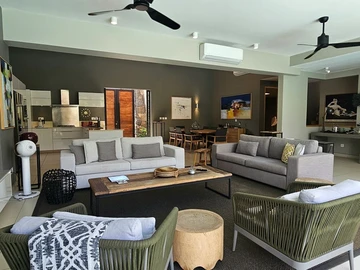 4 Bedroom Villa