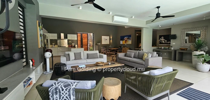 Villa contemporaine de 4 chambres à vendre à Pereybère, Île Maurice