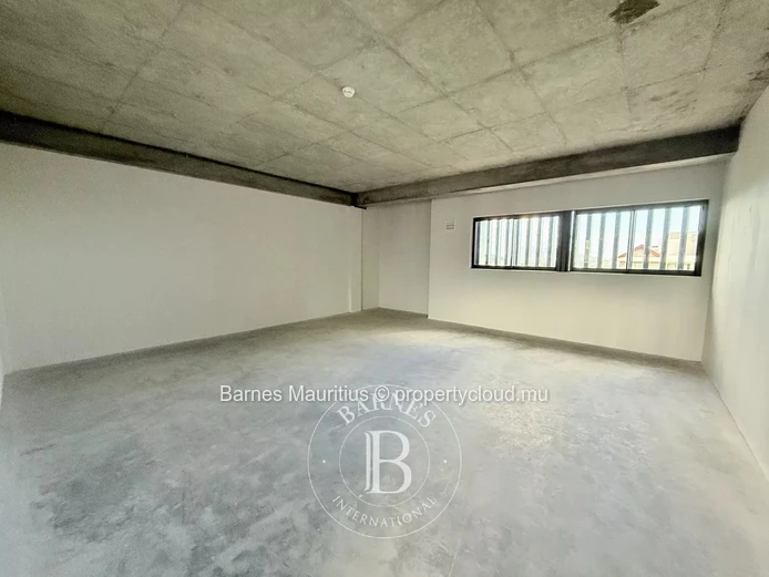 HELVETIA – New Office Space for Sale – 40 m²