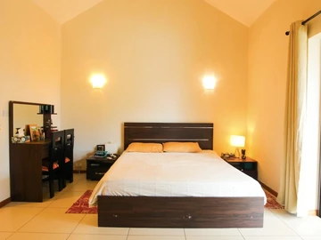 4 Bedroom Villa