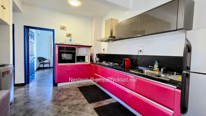 2-Bedroom apartment just 2 minutes from the beach