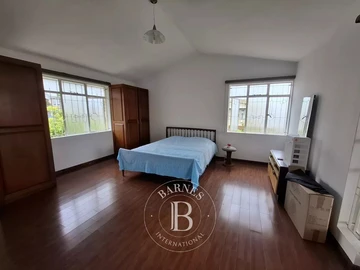 7 Bedroom House