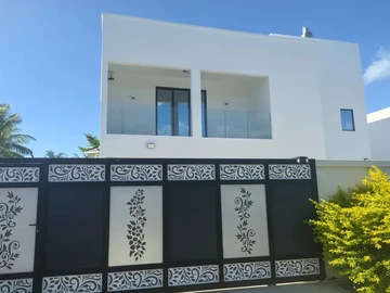5 Bedroom Villa