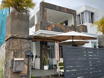 6 Bedroom Villa