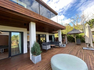 4 Bedroom Villa