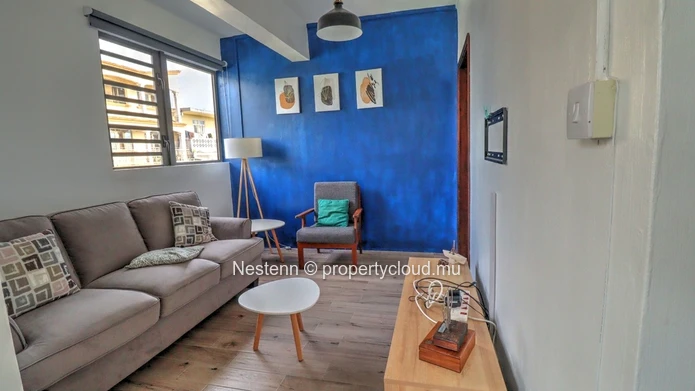 Appartement 2 pièces de 115m², idéalement situé au centre de Curepipe.