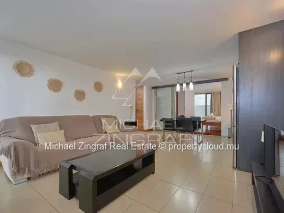 Cosy Apartment Just Steps from Mont Choisy Beach