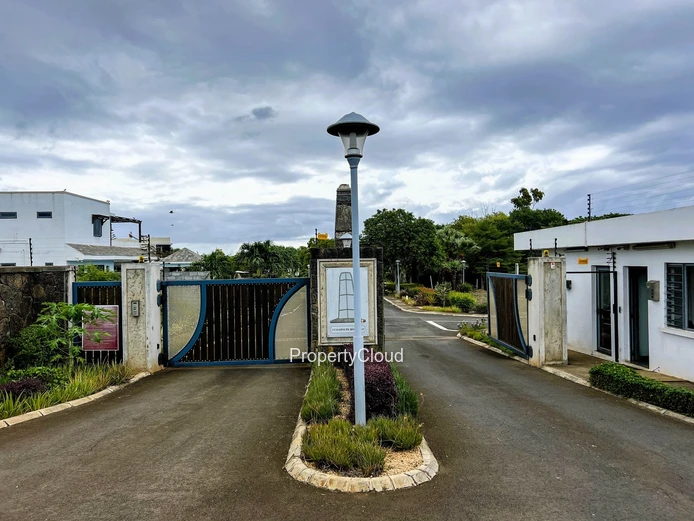 For Sale - Plot Of Land - Gated Community - Bambous
