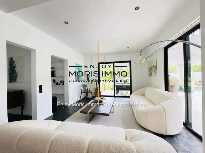 Magnifique Villa Contemporaine 4 Chambres avec Piscine – À vendre à Cap Malheureux