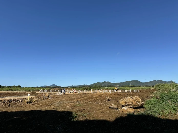New Morcellement - Plots for Sale - Boulet Rouge - Centre de Flacq