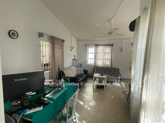 For Sale: Individual freehold beachfront house in Baie du Tombeau