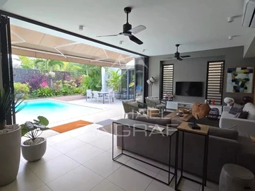 4 Bedroom Villa