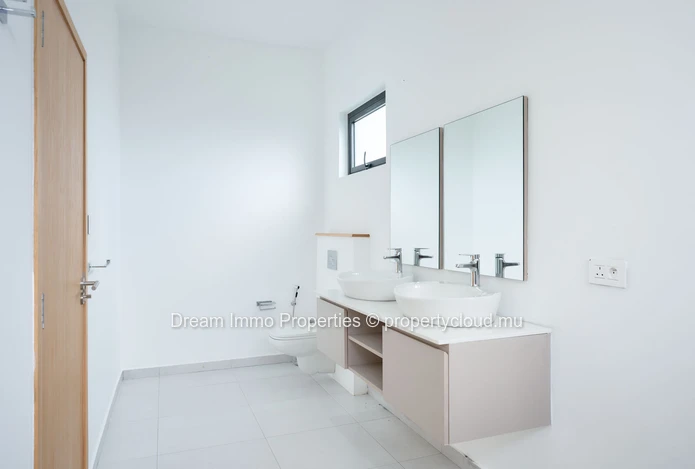 Villa moderne de 4 chambres en suite avec piscine privée à Grand Baie – Ile Maurice
