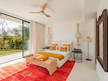 5 Bedroom Villa