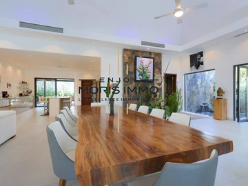 4 Bedroom Villa