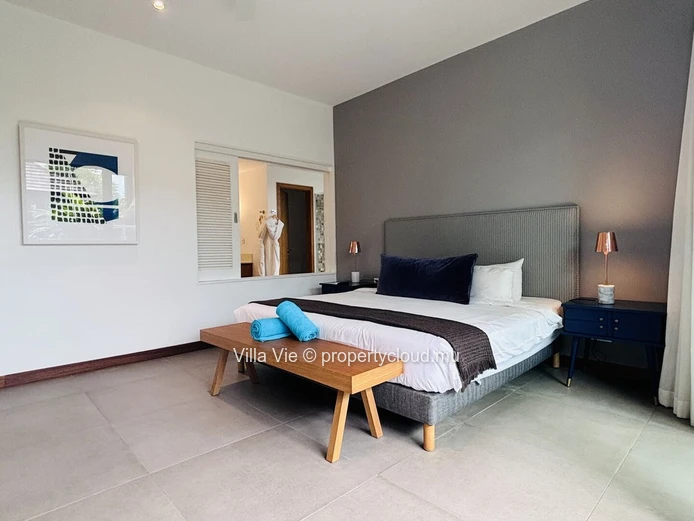Grand Gaube - 4-bedroom ensuite villa with swimming pool