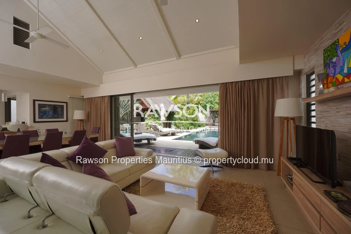 Villa For Sale In A Gatered Estate