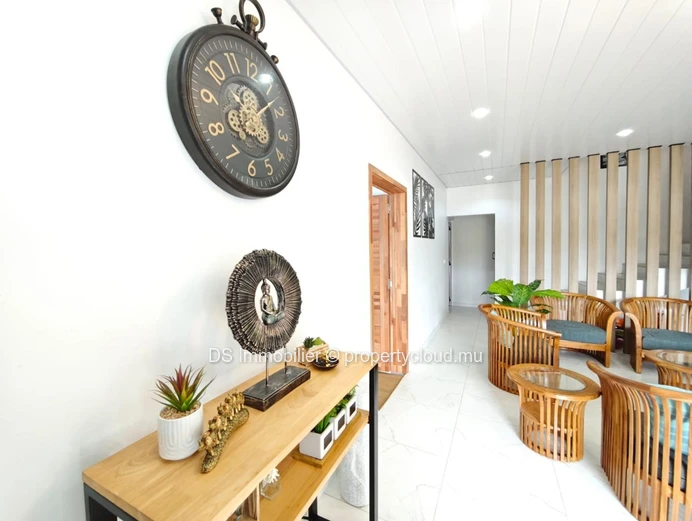 4 Bedroom Villa For Rent In Calodyne