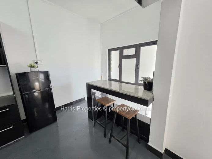 Spacieux et moderne appartement de premier étage à louerà Vale
