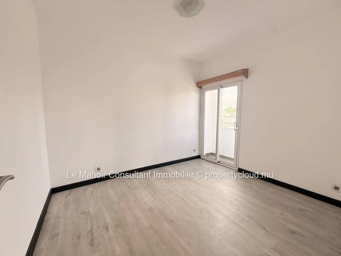 3-bedroom apartment - Sea and mountain view in Beau Bassin
