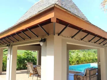 Beautiful Villa with private pool & garden, near nature parc of Black River Gorges