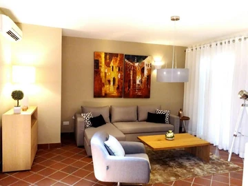 2 Bedroom Townhouse, Duplex