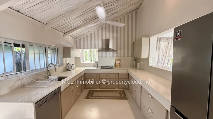 Maison Tropicale renovée à Calodyne