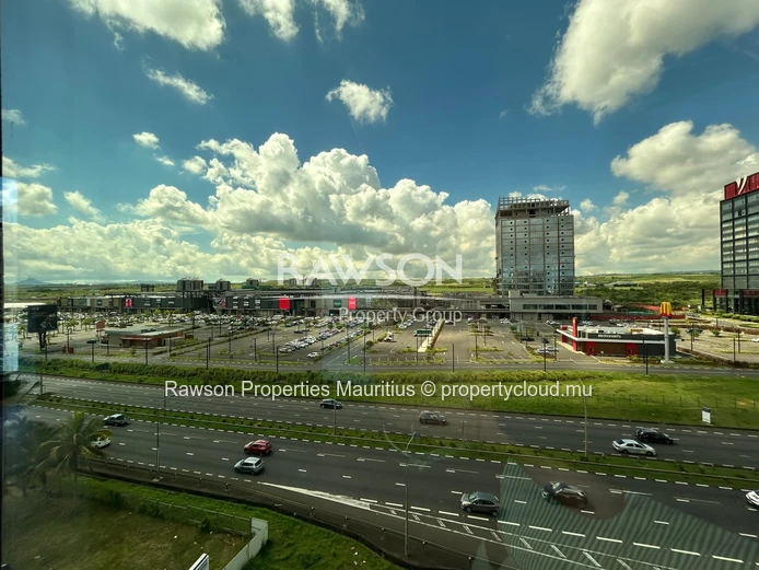 TO LET – Prime Office Space in Ebene