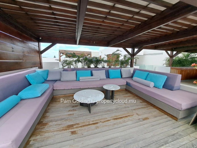 3 Bedroom penthouse – Pointe aux Cannoniers 