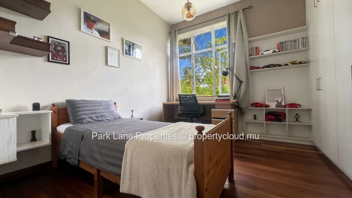 Modern single level house in Curepipe