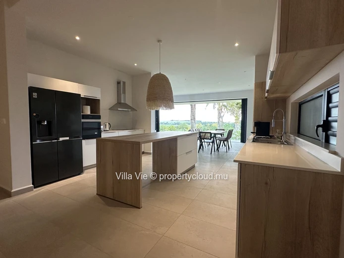 Belle Vue - Beautiful 3-bedroom apartment on the first floor