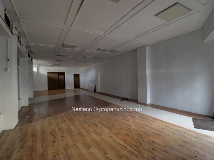 Commercial space of 133 sqm 