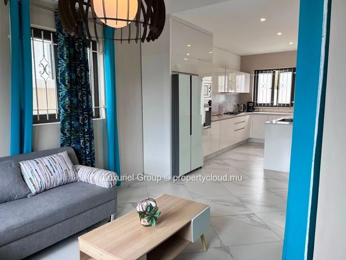 Maison contemporaine avec piscine à louer à Grand Baie