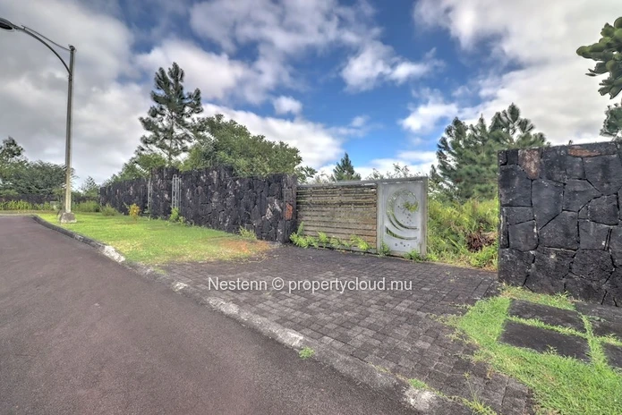 Exceptional residential plot 