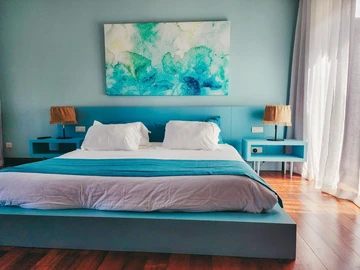 5 Bedroom Villa