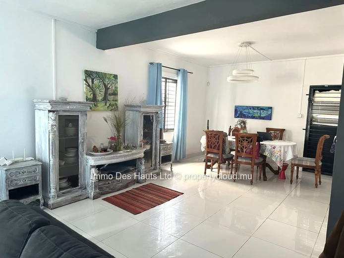 Maison de 4 chambres non meublé en vente à Highlands 