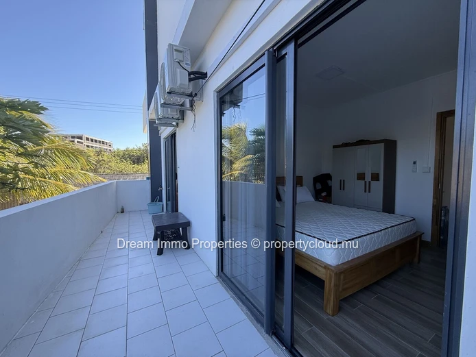 Appartement meublé de 2 chambres proche mer à Flic en Flac – Ile Maurice