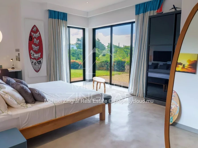 Exceptional Villa in Azuri – Luxury Living Between Golf, Marina and the Lagoon