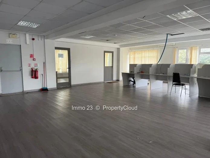 Office - 340m2 - Belle Rose (Est) - Ref. BU96228LO
