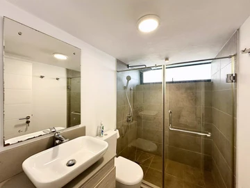 5 Bedroom Villa