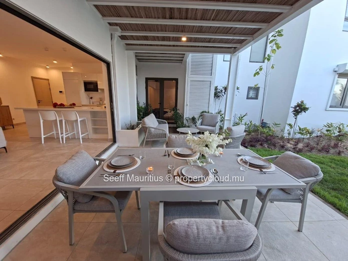 Brand-New Coastal Garden Apartment with Sea Views